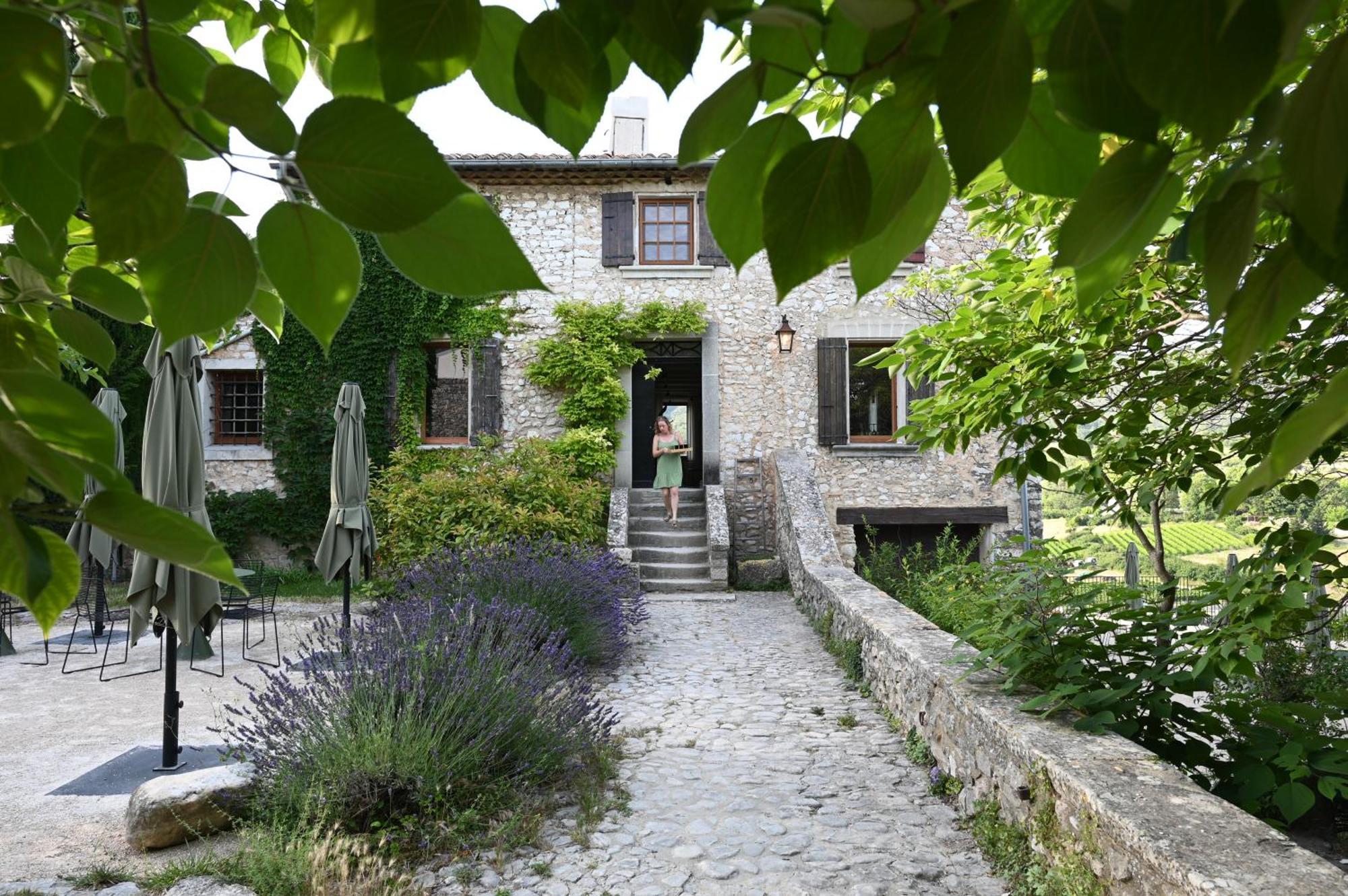 Le Pavadou B&B Methamis ภายนอก รูปภาพ